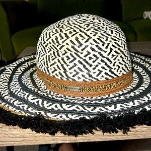 Steve Madden Floppy hat